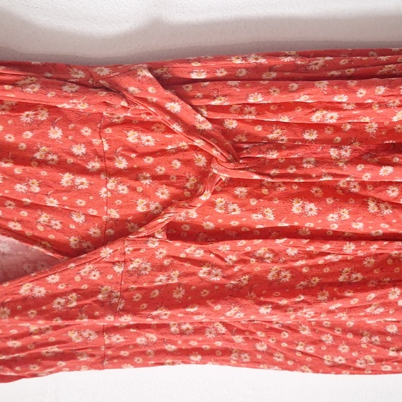 Universal Thread Dress - Picture 2 of 7